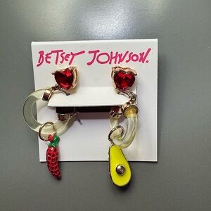 Betsey Johnson Mismatched Avocado Chili Pepper Drop Earrings NWT Quirky Jewelry